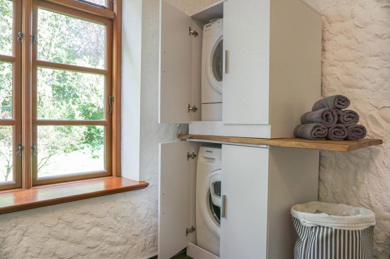 Ruhe Unter Reet-Haus Mit Sauna, Whirlpool Und Kamin Gnarrenburg Exteriör bild